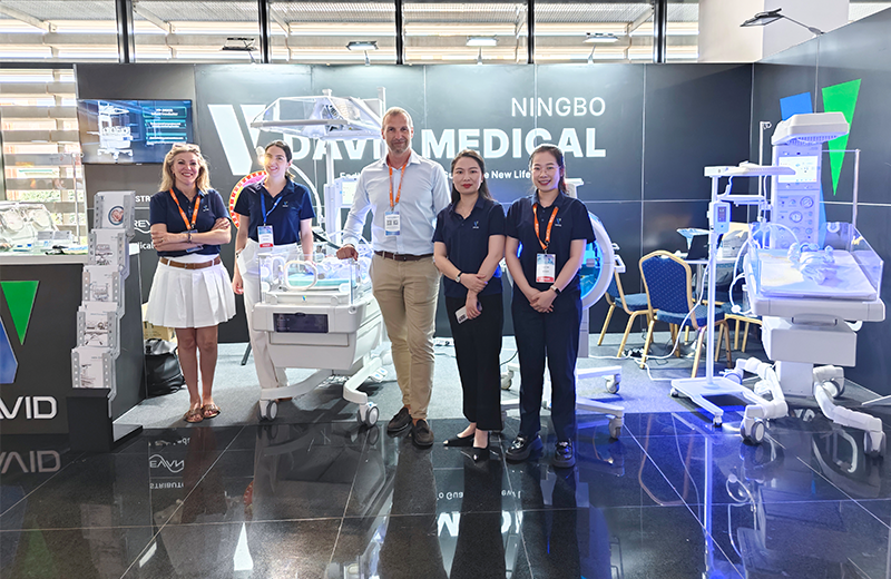 ديفيد_يلمع نجم ديفيد ميديكال في مؤتمر الجمعية الأوروبية للعناية المركزة للأطفال وحديثي الولادة لعام 2025: الارتقاء بالعناية المركزة للأطفال عالميًا عبر حلول تكنولوجية مبتكرة